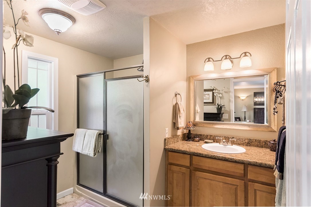 2519 187th Place Southeast Bothell, WA 98012 - Photo 12 of 21 Gallery Image 12