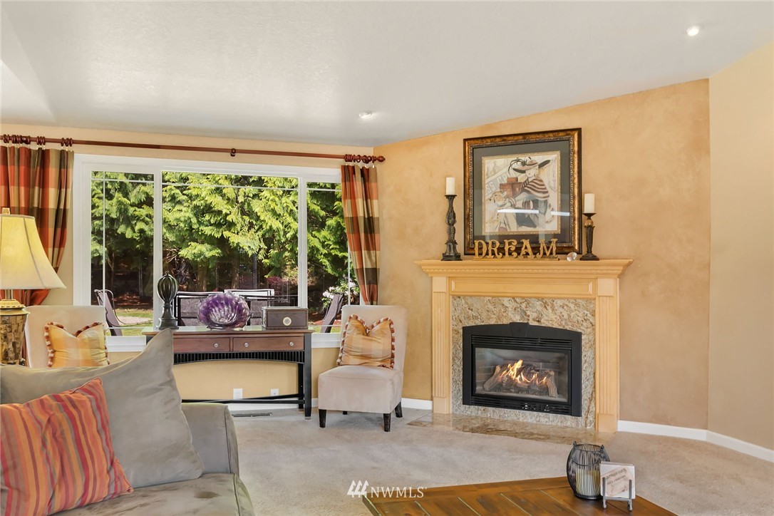 2519 187th Place Southeast Bothell, WA 98012 - Photo 8 of 21 Gallery Image 8