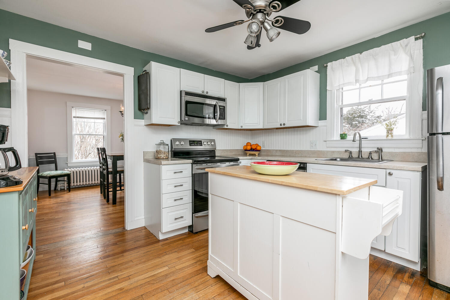 74 Wellington Road Portland, ME 04103 - Photo 15 of 40 74 Wellington Rd Portland ME-large-016-0