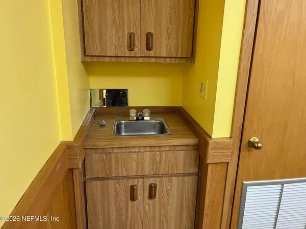 $1,800 | 2930 Ravines Road, Unit 1208, Middleburg, FL 32068