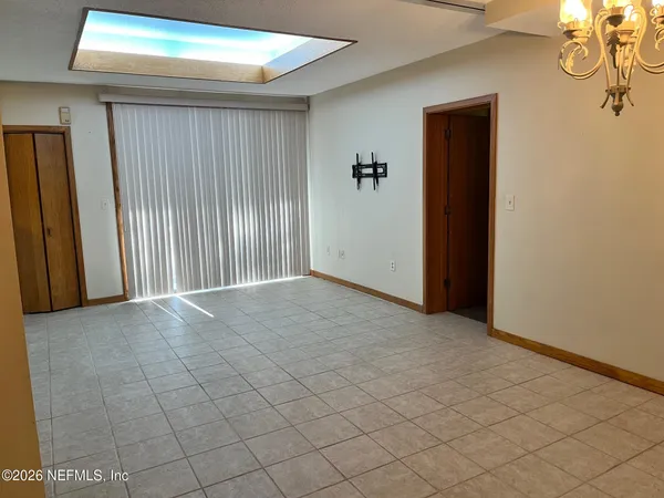 $1,800 | 2930 Ravines Road, Unit 1208, Middleburg, FL 32068
