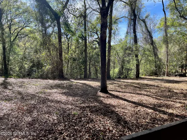 $1,800 | 2930 Ravines Road, Unit 1208, Middleburg, FL 32068