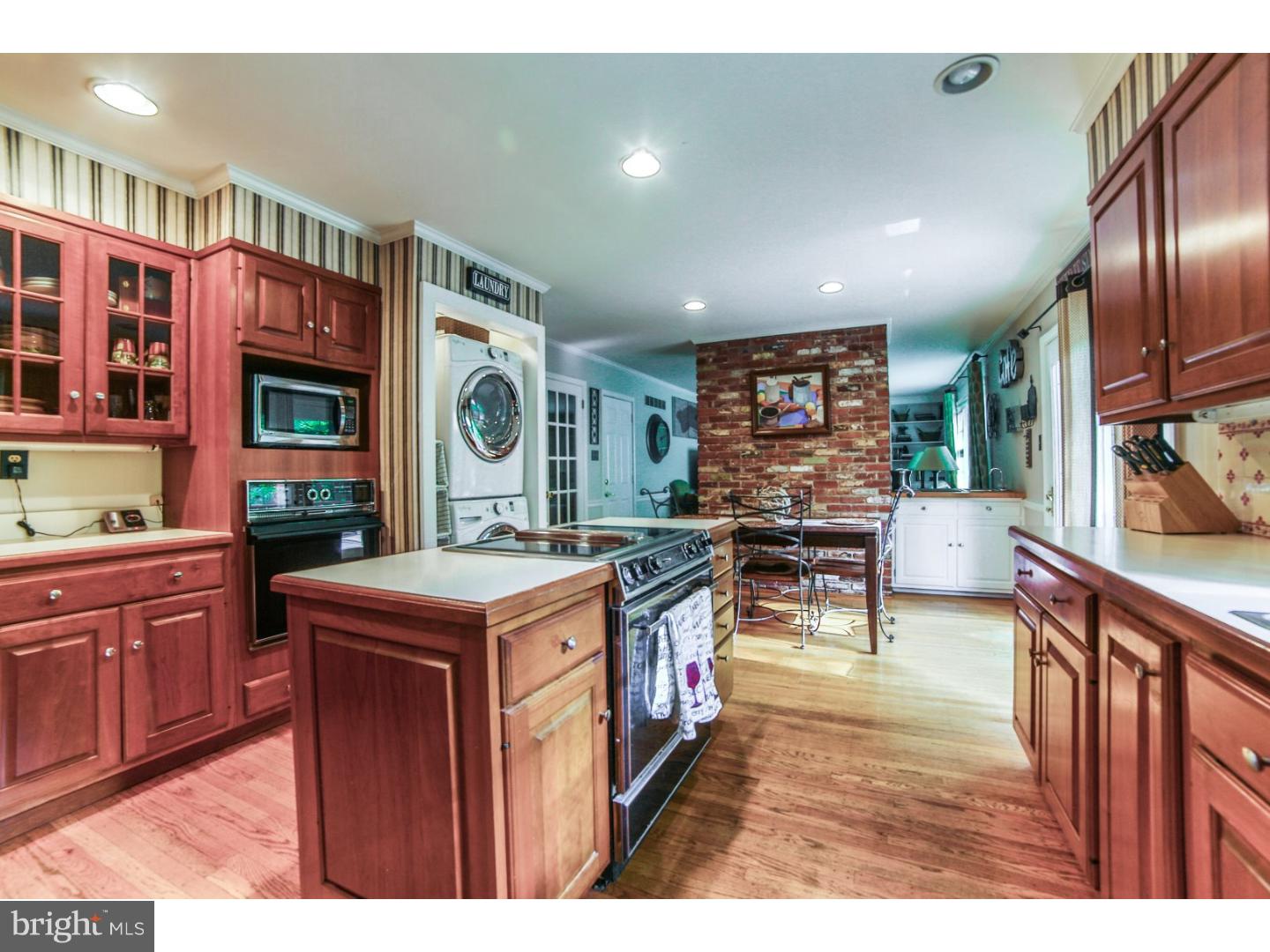 705 Malin Road Newtown Square, PA 19073 - Photo 6 of 21 Kitchen