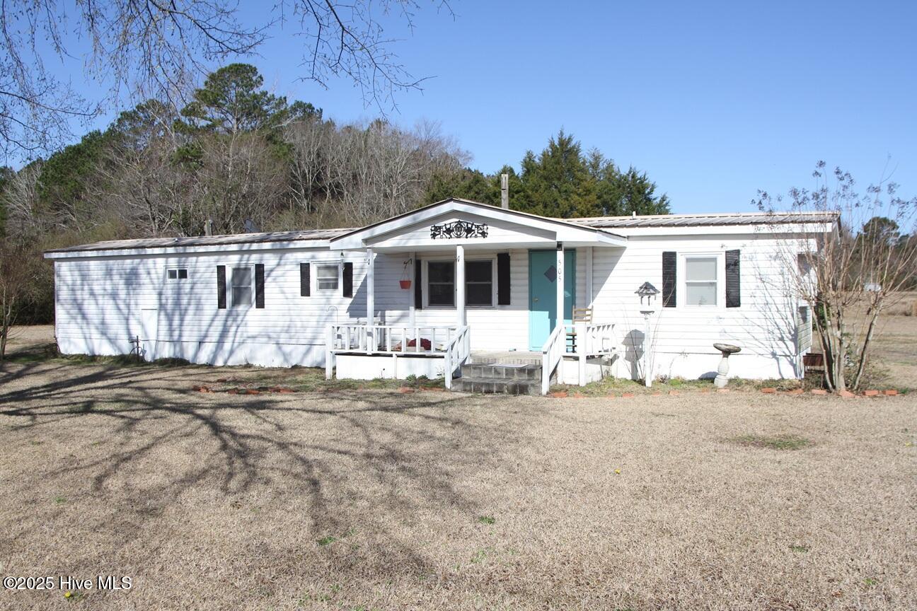 505 Suggs-Taylor Road Elizabethtown, NC 28337 - Photo 1 of 9 Front
