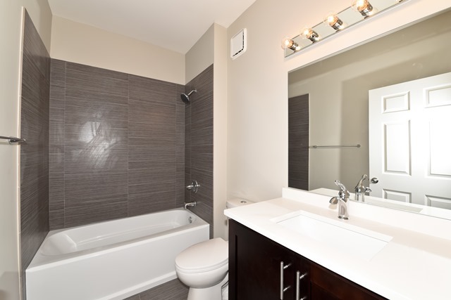 1048 Ripple Ridge Darien, IL 60561 - Photo 7 of 10