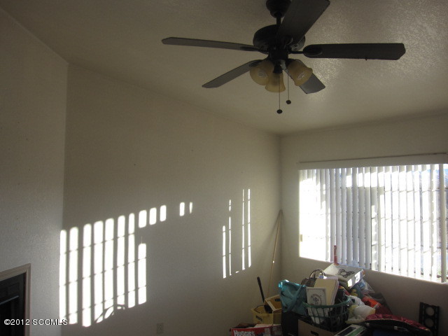 472 Gavilan Court Rio Rico, AZ 85648 - Photo 2 of 6 Living Area