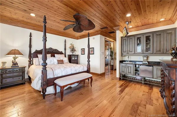 $3,400,000 | 5675 Southeast Orange Street, Stuart, FL 34997