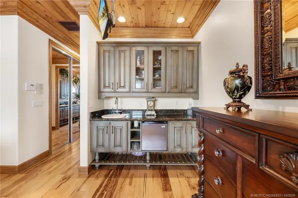 $3,400,000 | 5675 Southeast Orange Street, Stuart, FL 34997