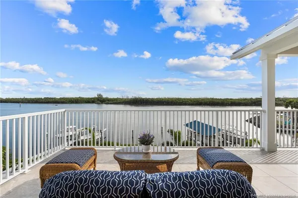 $3,400,000 | 5675 Southeast Orange Street, Stuart, FL 34997