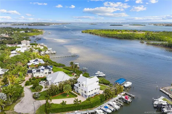 $3,400,000 | 5675 Southeast Orange Street, Stuart, FL 34997