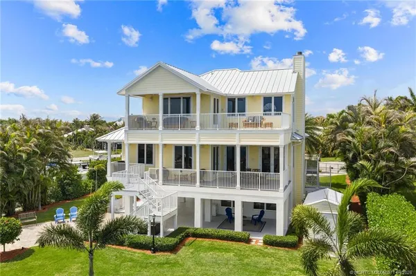 $3,400,000 | 5675 Southeast Orange Street, Stuart, FL 34997