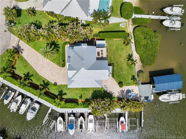$3,400,000 | 5675 Southeast Orange Street, Stuart, FL 34997