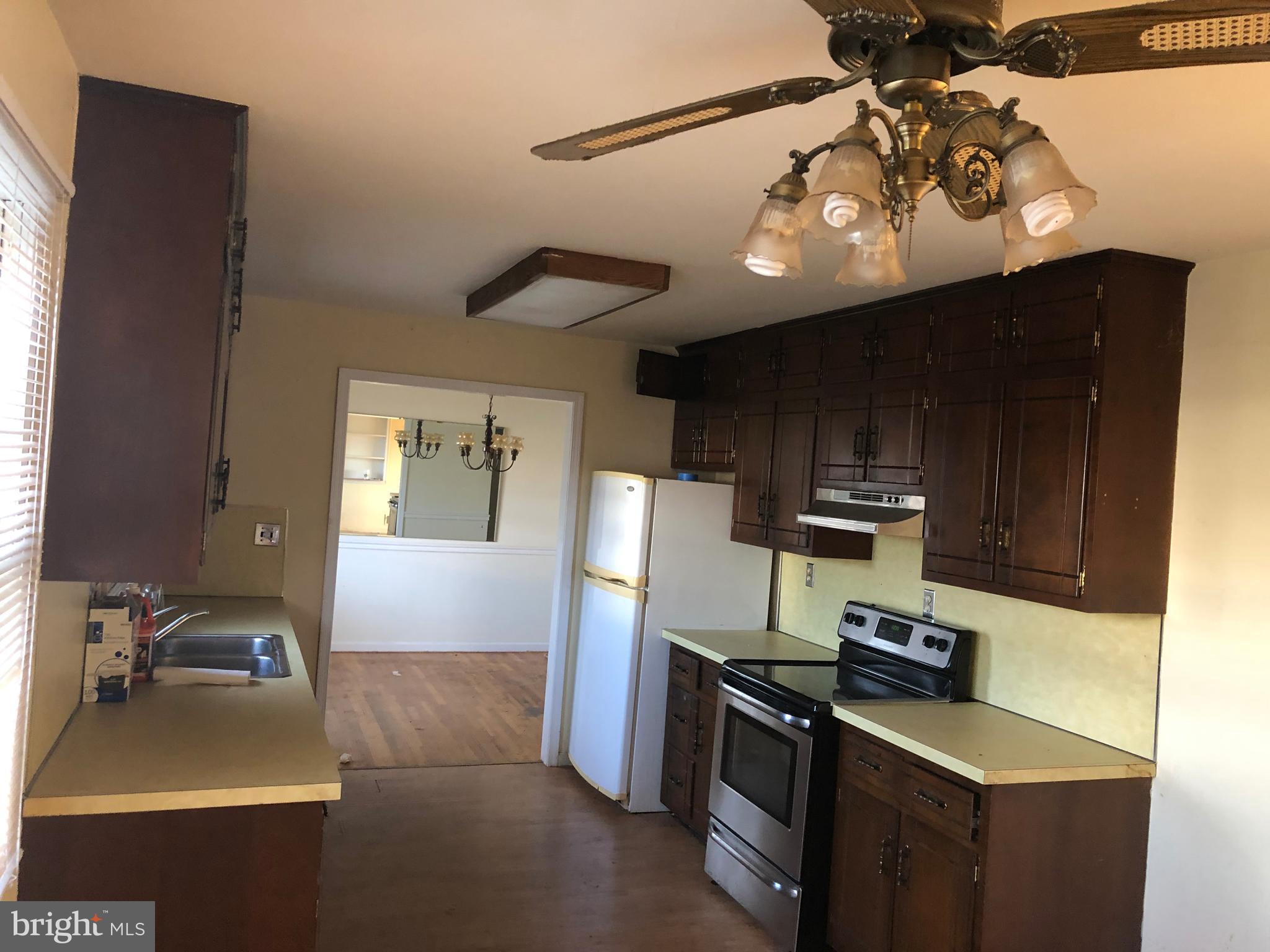 GALLEY KITCHEN