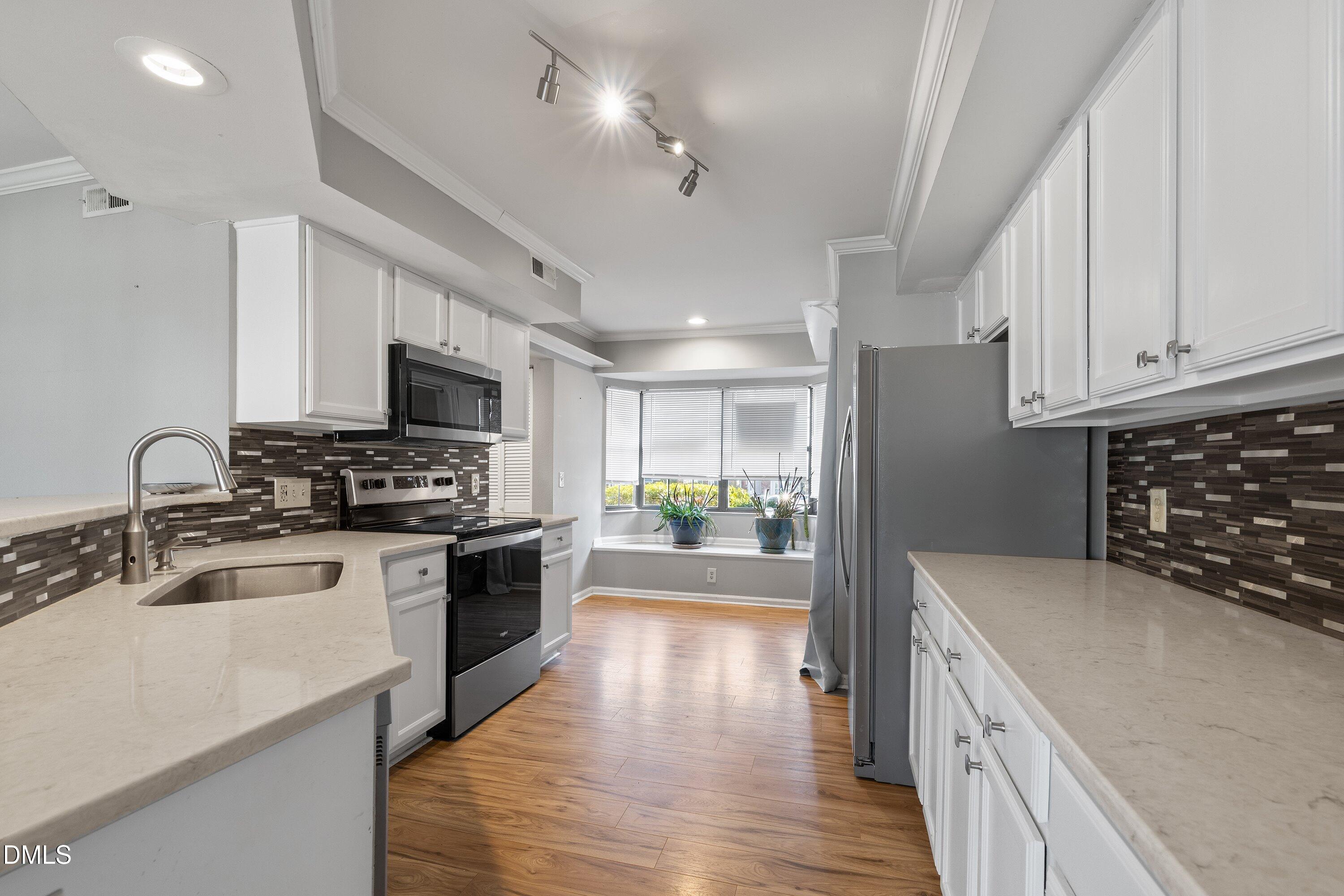 2400 Condor Court Raleigh, NC 27615 - Photo 14 of 40 14-2400 Condor Ct_5371