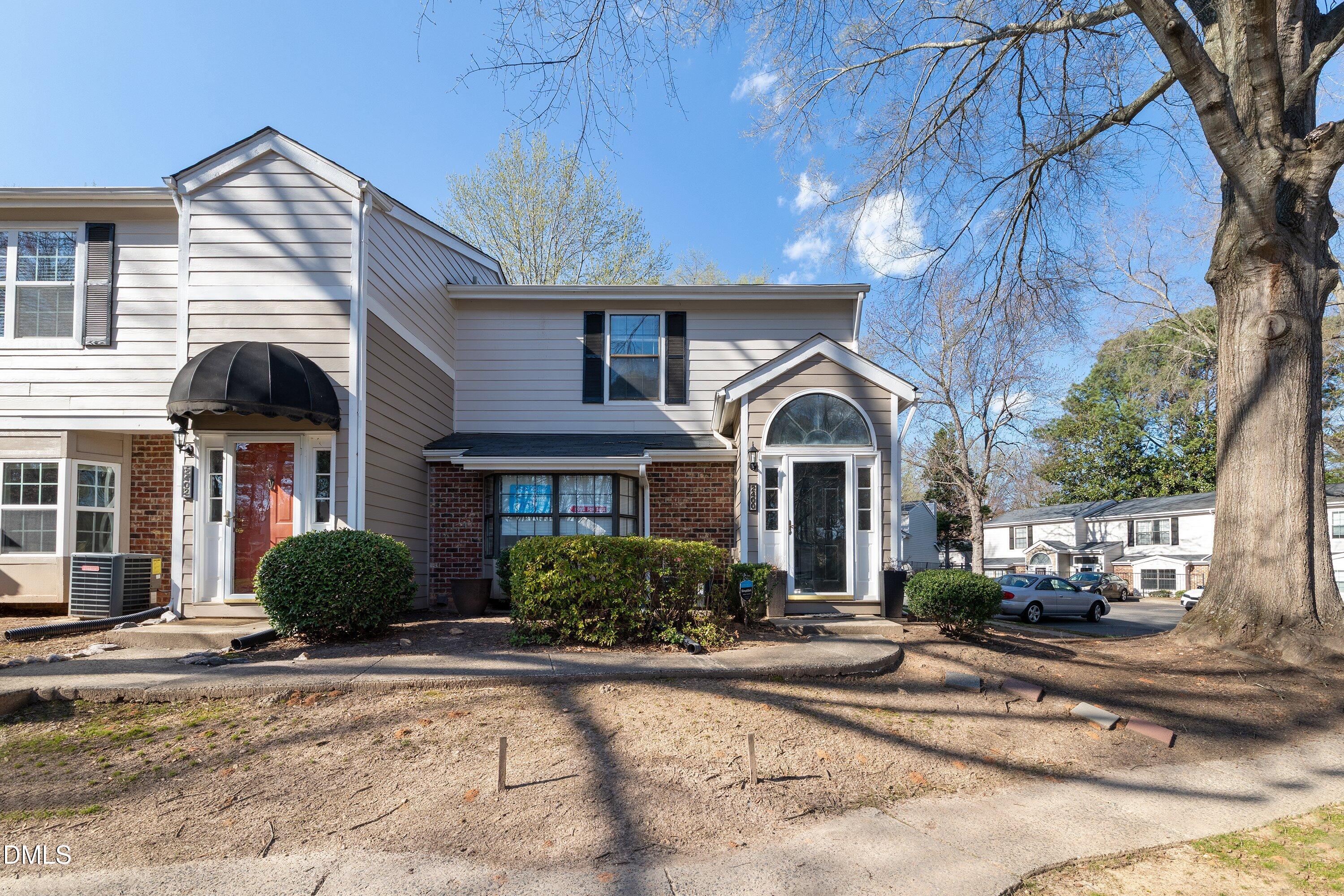 2400 Condor Court Raleigh, NC 27615 - Photo 3 of 40 03-2400 Condor Ct_5483