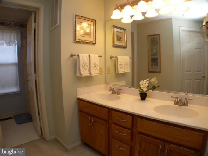 245 Sycamore Ridge Road Laurel, MD 20724 - Photo 16 of 19 Bath (Master)