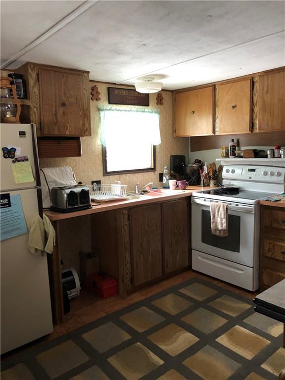 110 Wells Road Rossiter, PA 15772 - Photo 3 of 15