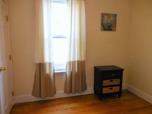 $3,200 | 36 Winter Street, Unit 2, Cambridge, MA 02141