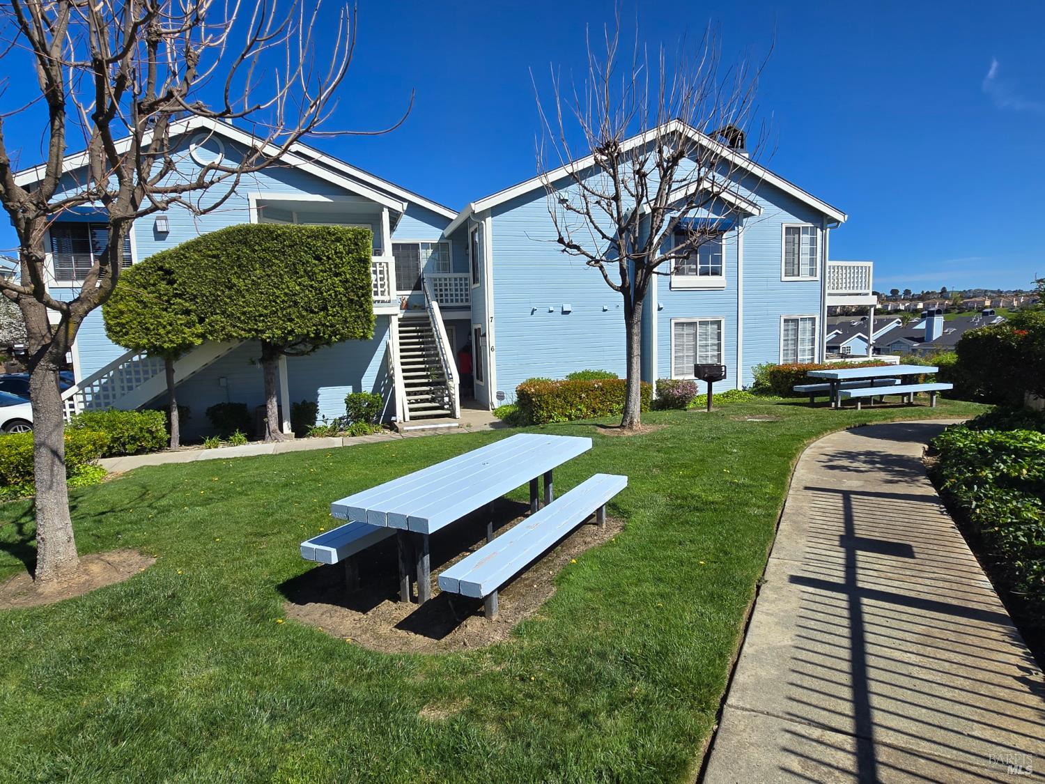 511 Timbercove Street, Unit 8 Vallejo, CA 94591 - Photo 6 of 36