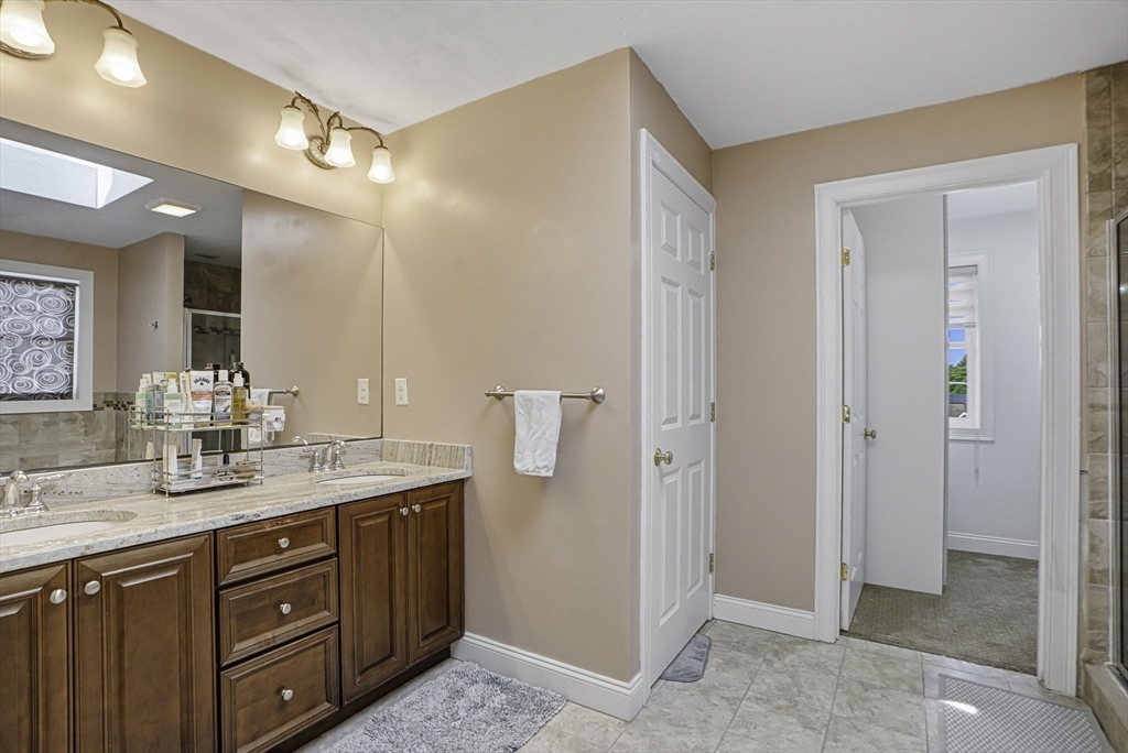 120 Mohawk Path Holliston, MA 01746 - Photo 31 of 36