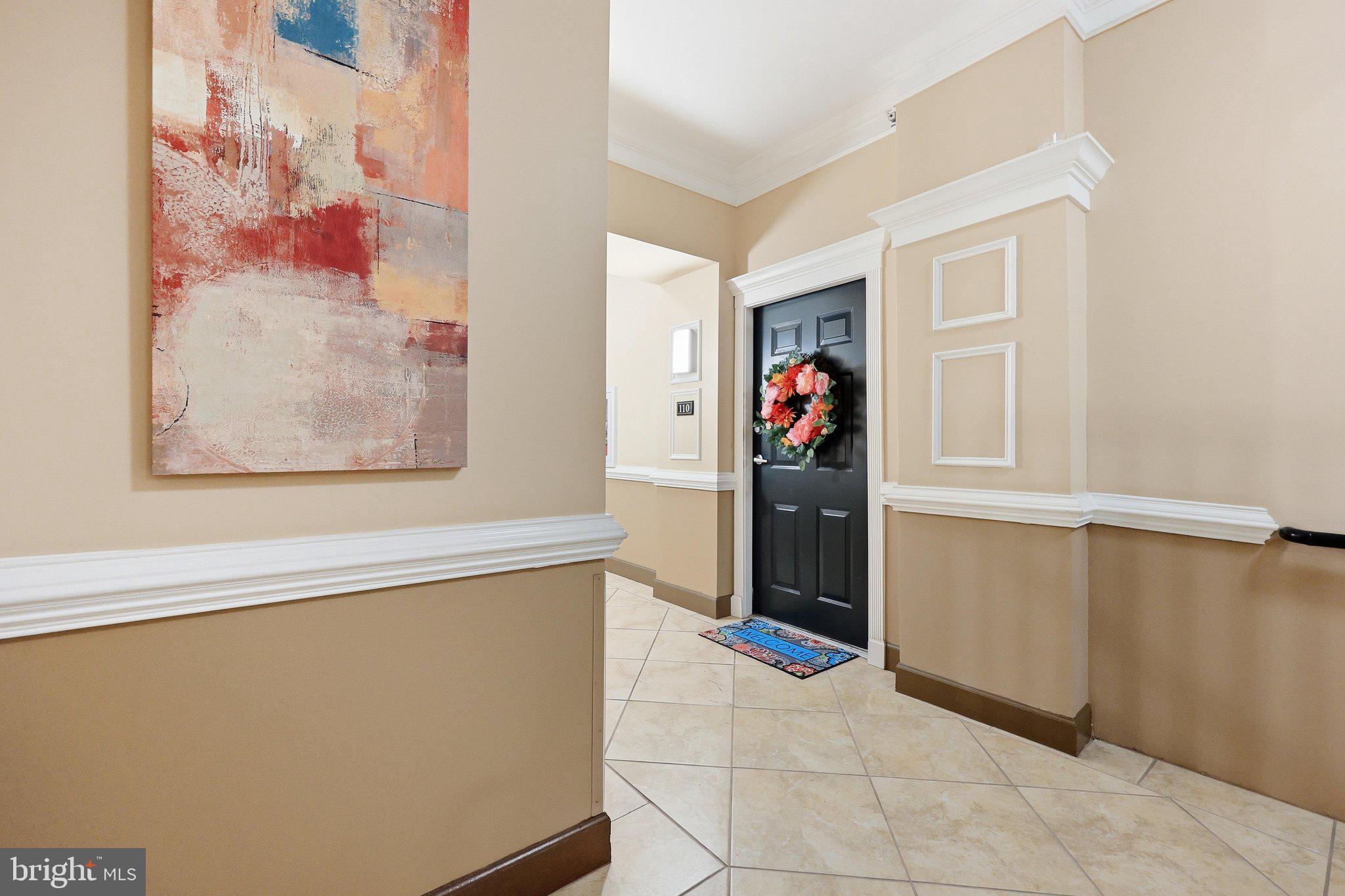 7 Booth Street, Unit 110 Gaithersburg, MD 20878 - Photo 2 of 50 Ground level Don't have to deal with the stairs