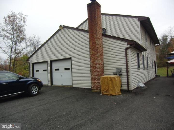 148 Wild Run Road Barto, PA 19504 - Photo 3 of 24 Gallery Image 3