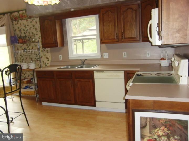148 Wild Run Road Barto, PA 19504 - Photo 6 of 24 Gallery Image 6