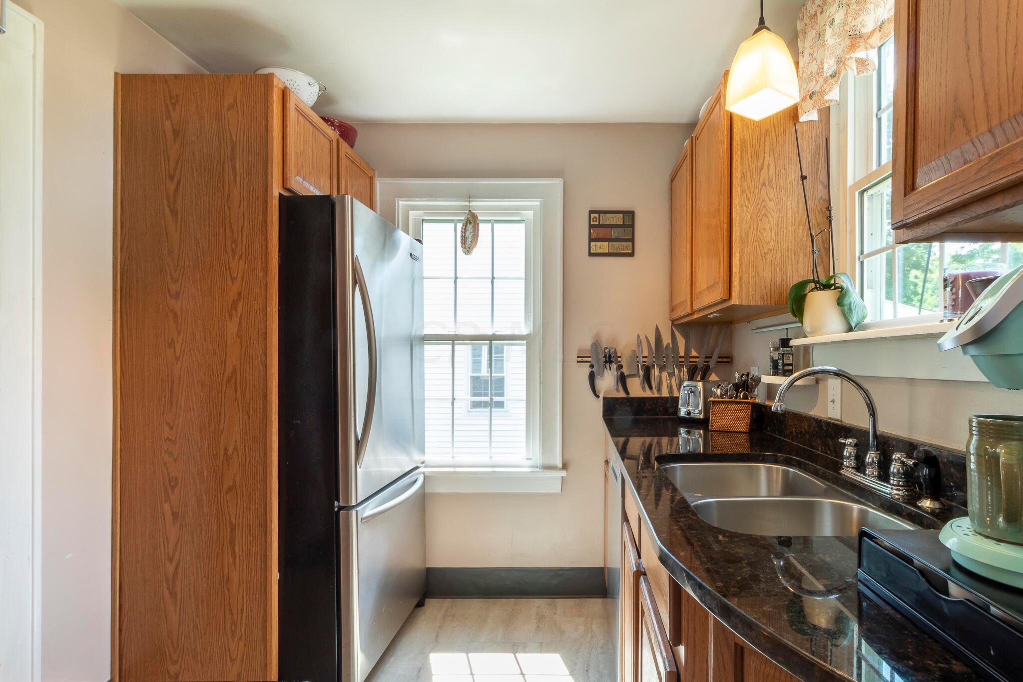 678 Garden Road Columbus, OH 43214 - Photo 20 of 35 kitchen 2