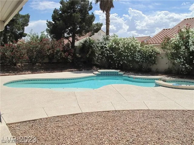 $2,800 | 6623 Star Glow Court, Las Vegas, NV 89118