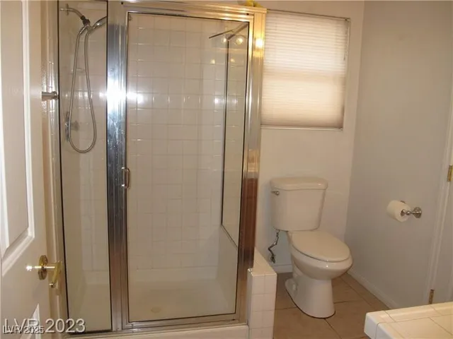 $2,800 | 6623 Star Glow Court, Las Vegas, NV 89118