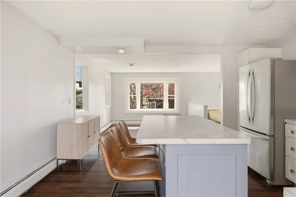 $3,200 | 102 Easton Avenue, Portsmouth, RI 02871