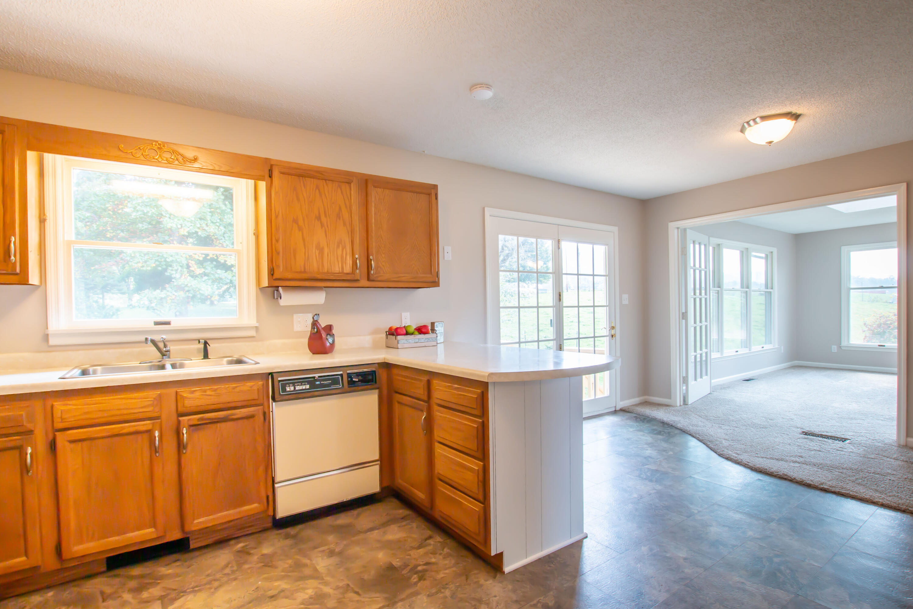 335 Bill Bennett Road Johnson City, TN 37604 - Photo 3 of 49 Bill Bennett-26