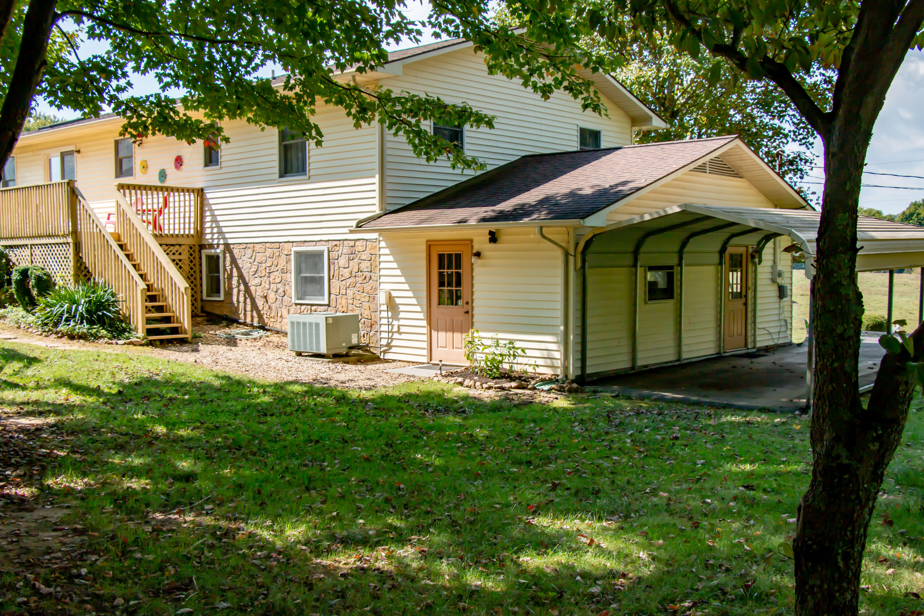 335 Bill Bennett Road Johnson City, TN 37604 - Photo 34 of 49 Bill Bennett-16