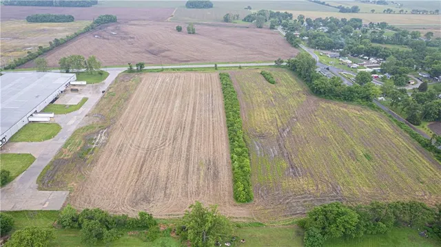 $525,000 | 5801 Ingersoll Road, St. Joseph, MO 64504