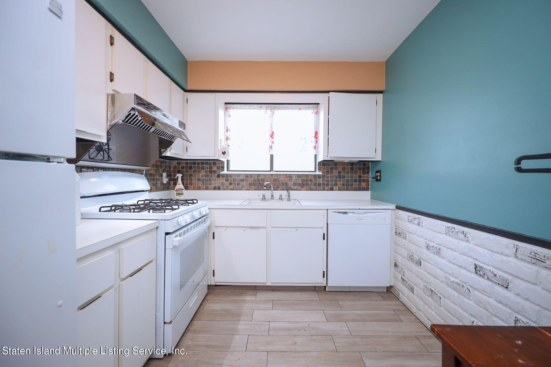 115 Stack Drive, Unit A Staten Island, NY 10312 - Photo 9 of 12 mmexport1681750395999