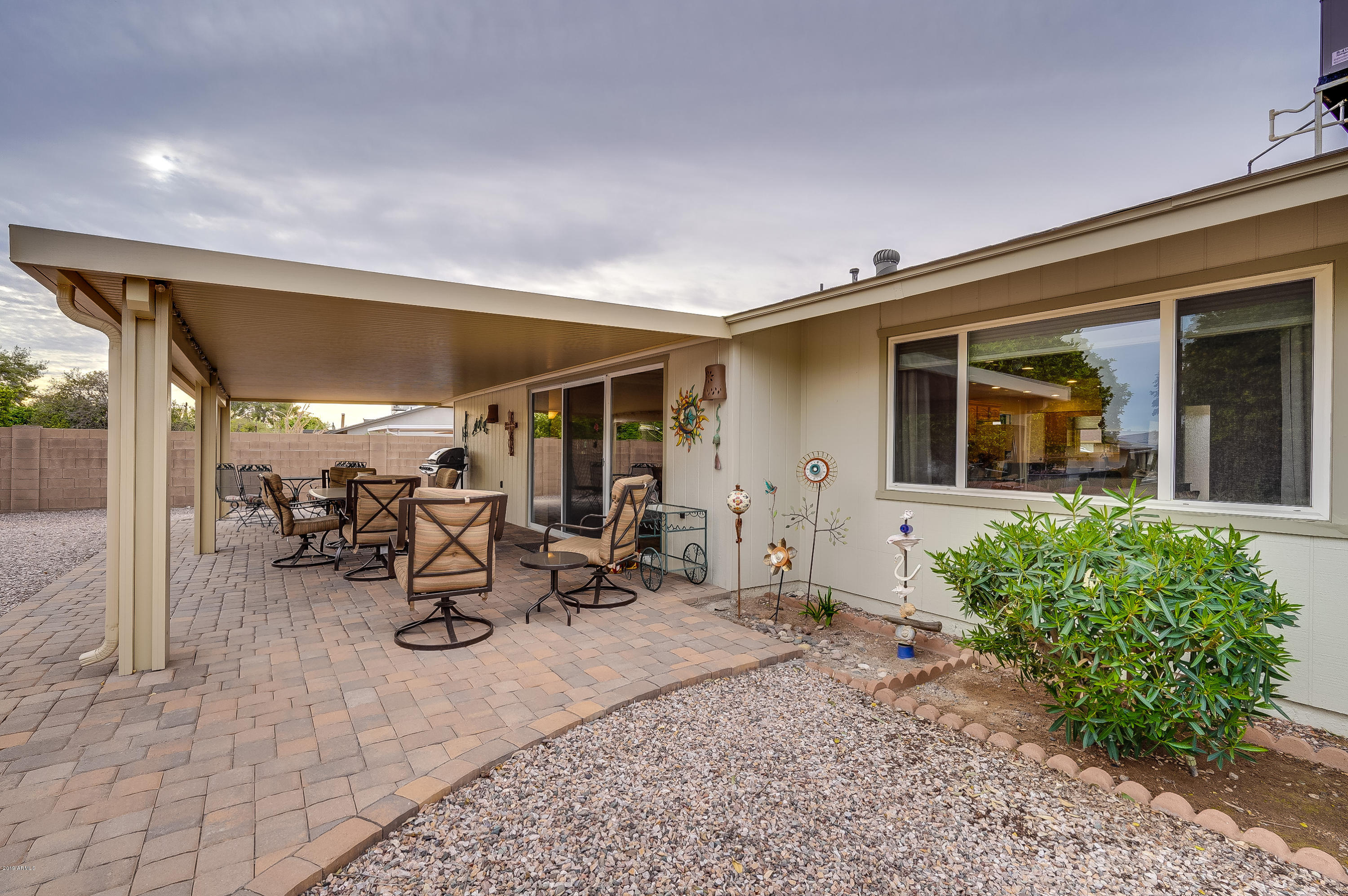 10460 West White Mountain Road Sun City, AZ 85351 - Photo 22 of 28 Patio