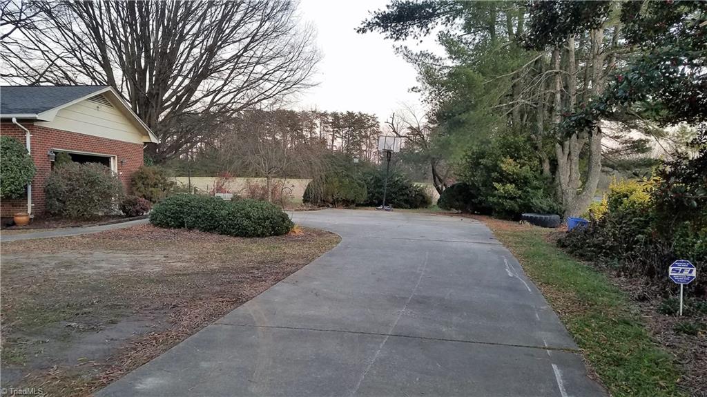 301 Sandy Cross Road Reidsville, NC 27320 - Photo 2 of 34