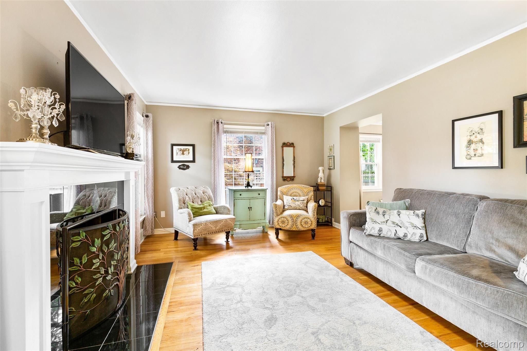 4223 Wakefield Road Berkley, MI 48072 - Photo 4 of 45 592A6106.jpg