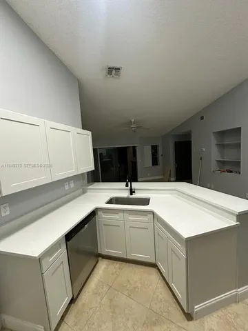 $2,100 | 9999 Summerbreeze Drive, Unit 715, Sunrise, FL 33322