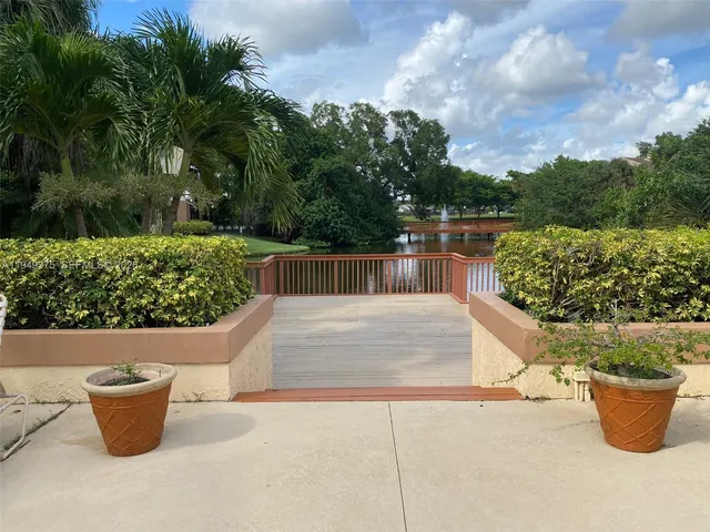 $2,100 | 9999 Summerbreeze Drive, Unit 715, Sunrise, FL 33322