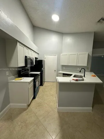 $2,100 | 9999 Summerbreeze Drive, Unit 715, Sunrise, FL 33322