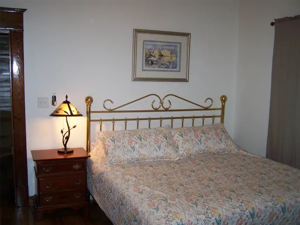 a view of a bedroom