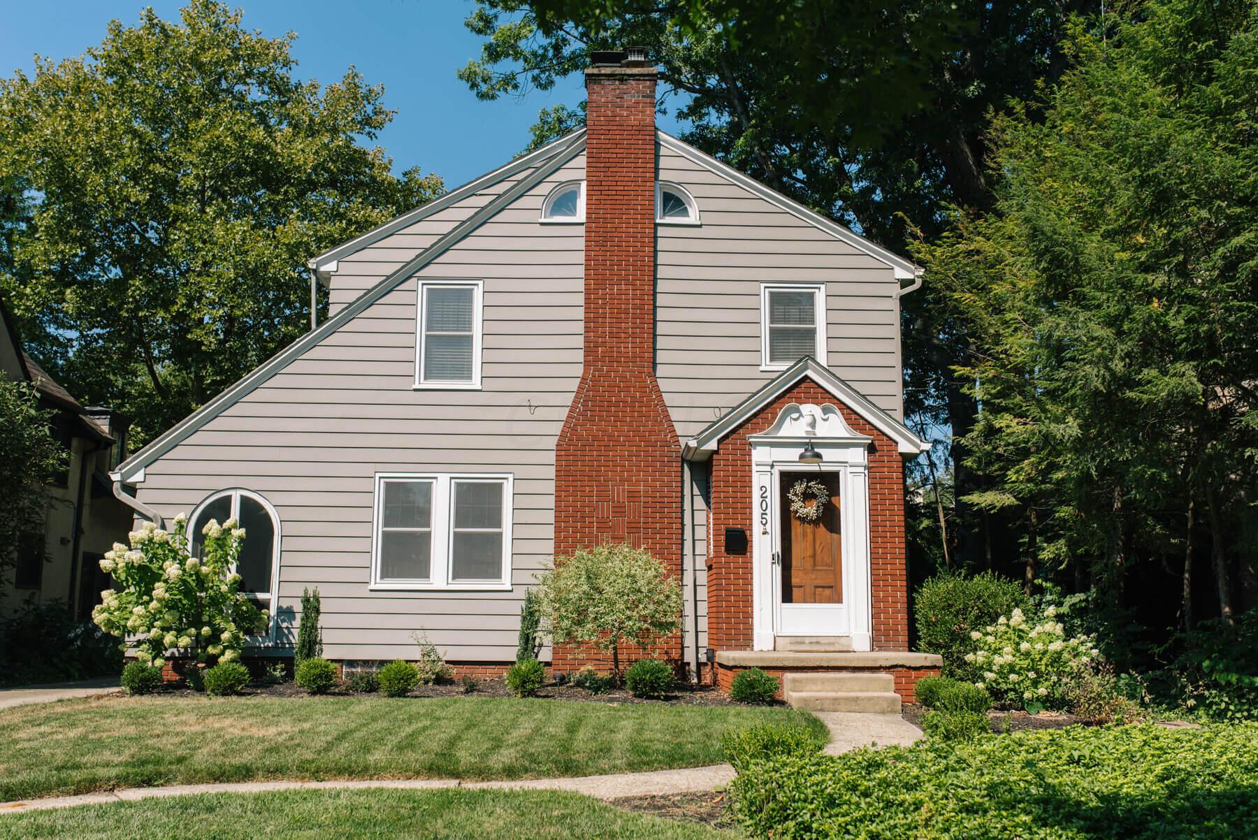 205 South Cassingham Road Columbus, OH 43209 - Photo 3 of 58 DSC_4685