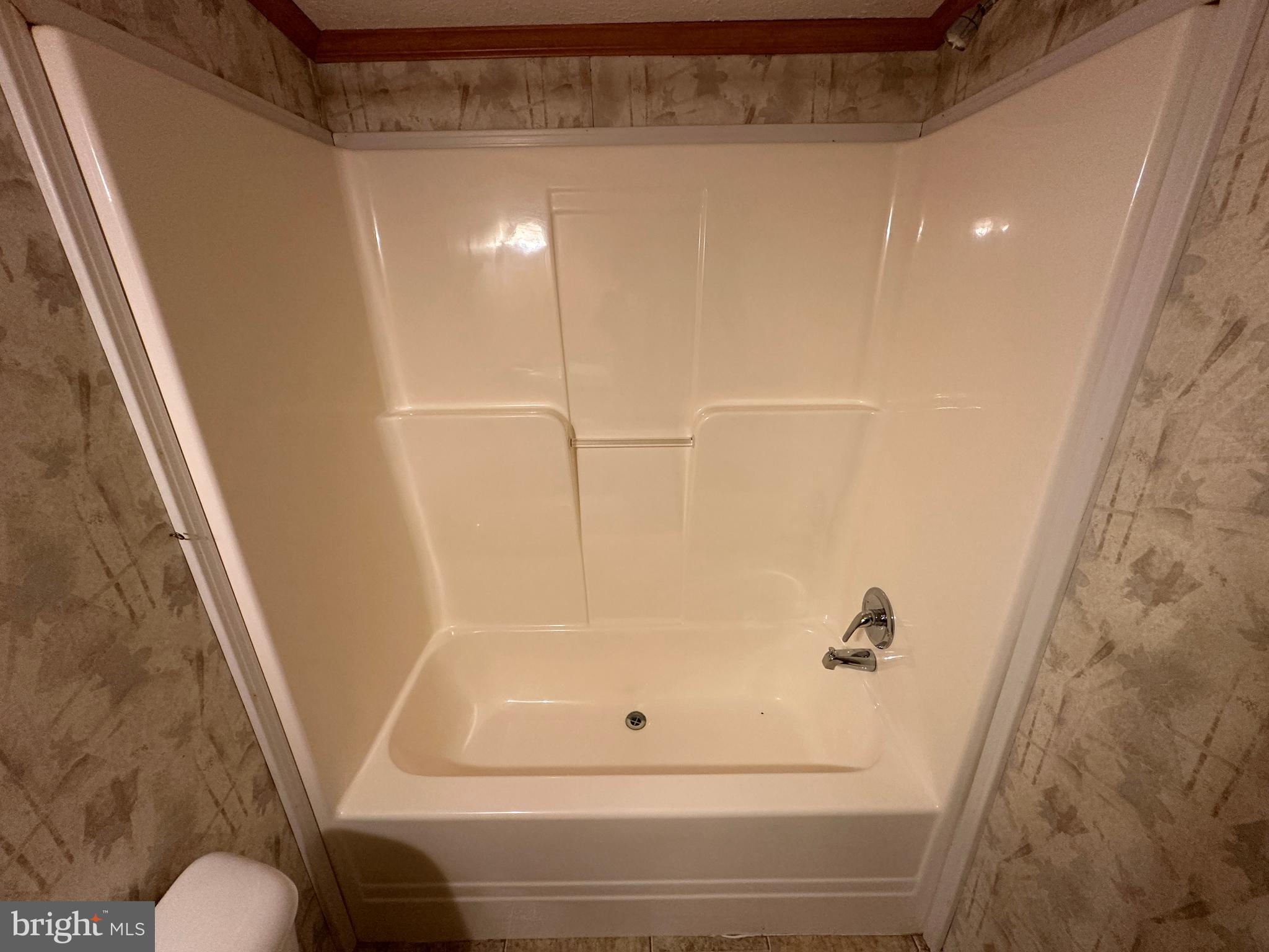 4391 Cito Road McConnellsburg, PA 17233 - Photo 65 of 67 a bathroom with a bathtub