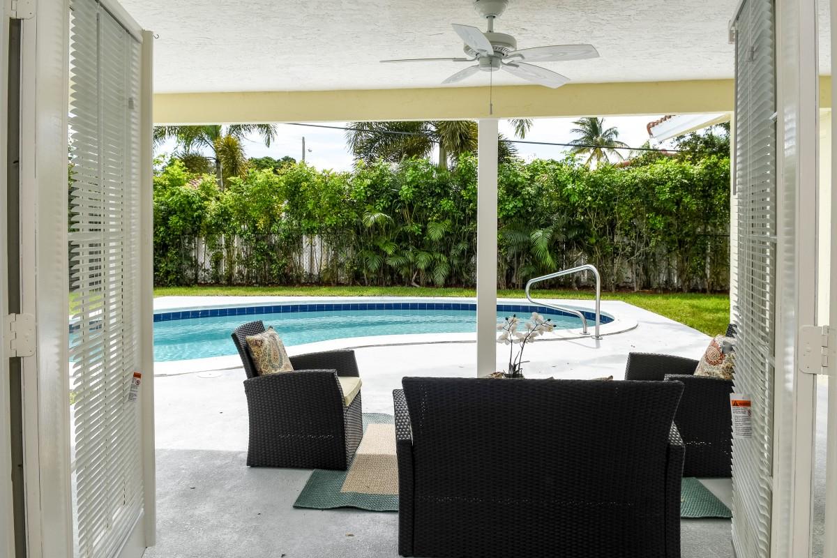 1620 Northwest 11th Street Boca Raton, FL 33486 - Photo 15 of 23 Dining/Patio