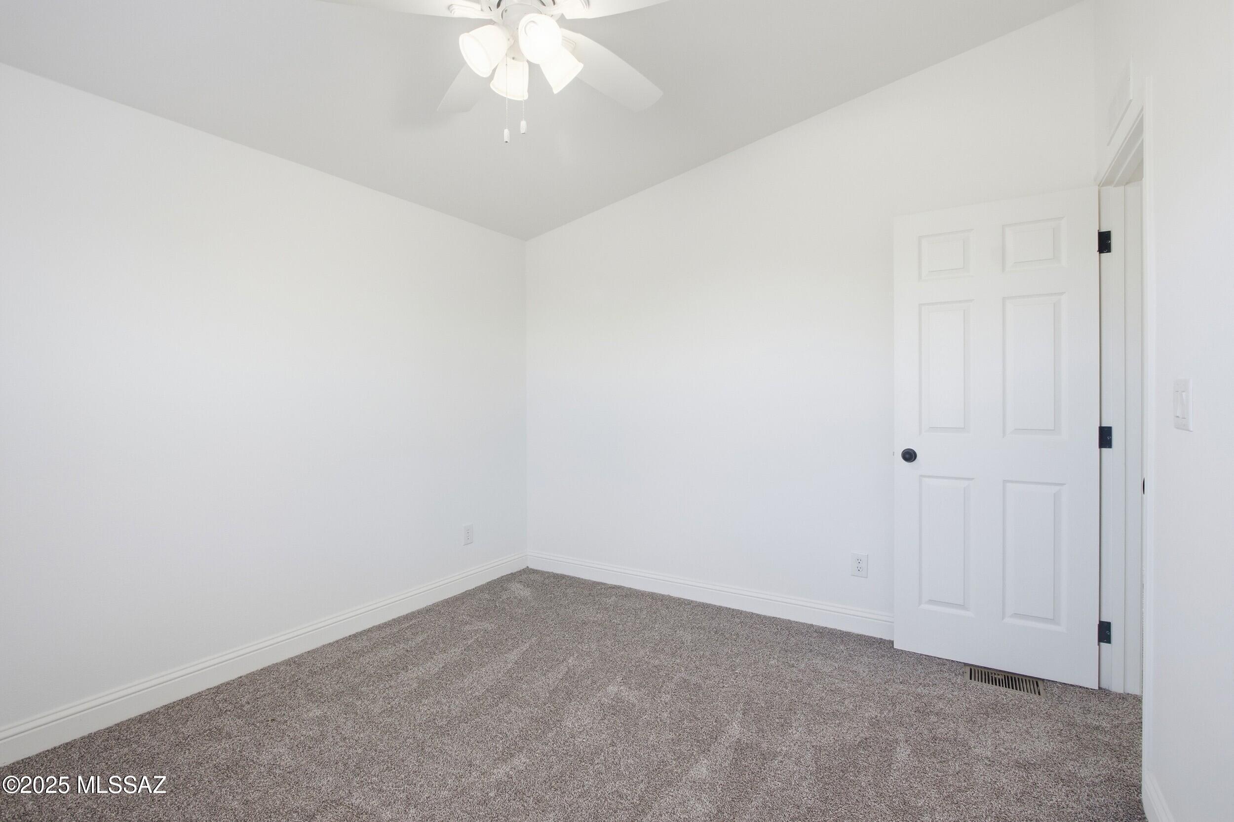 13301 North Derringer Road Marana, AZ 85653 - Photo 24 of 30 28
