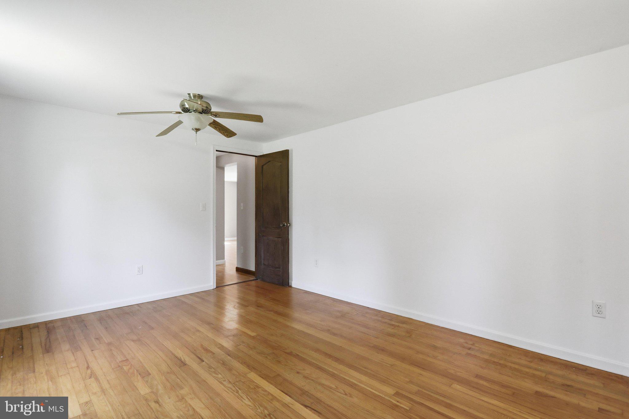 22314 Pondsville Road Smithsburg, MD 21783 - Photo 16 of 46 Gallery Image 16