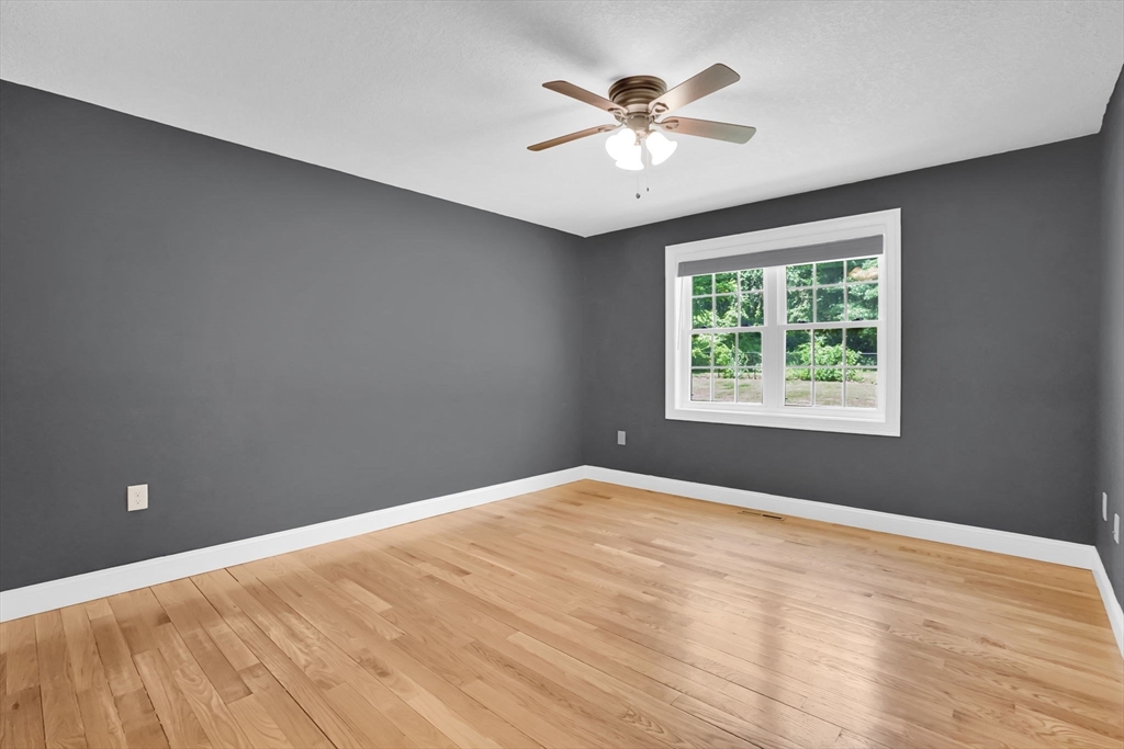 156 Hampden Road East Longmeadow, MA 01028 - Photo 20 of 37