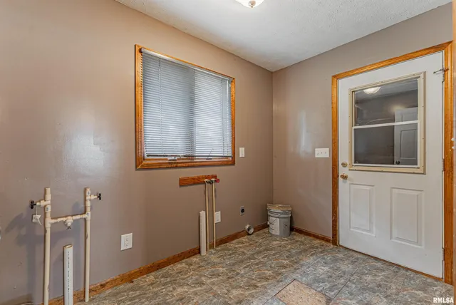 $96,000 | 626 7th Street, Lincoln, IL 62656