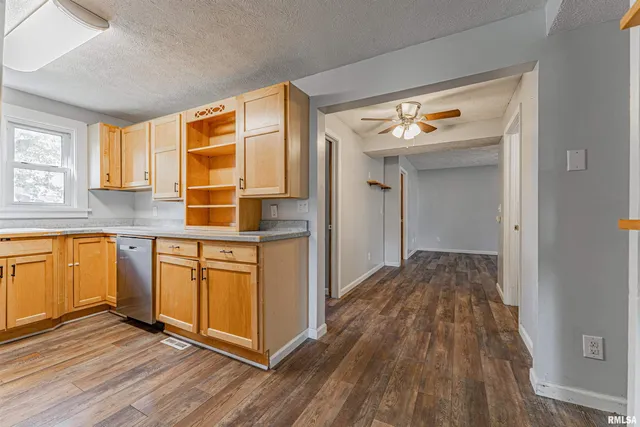 $96,000 | 626 7th Street, Lincoln, IL 62656